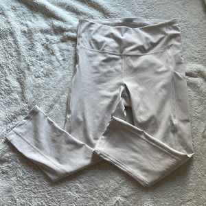 Athleta ultimate stash pocket capri